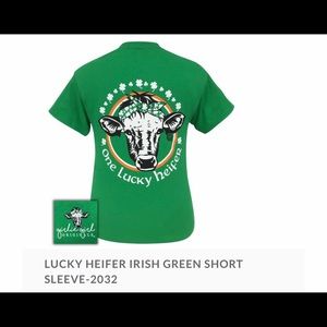Girlie Girl one lucky heifer tee 🚨final mark down